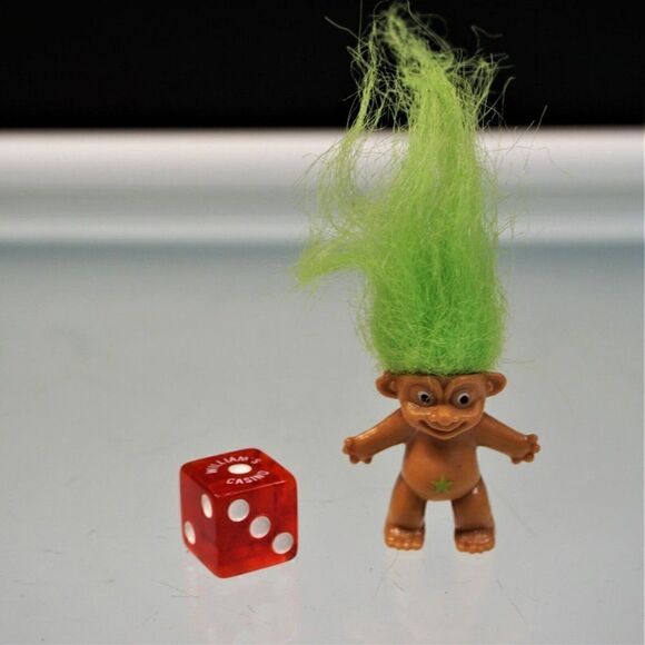 Vintage Mini 1.5 Inch Troll Doll Green Hair And Star Belly - Picture 4 of 6
